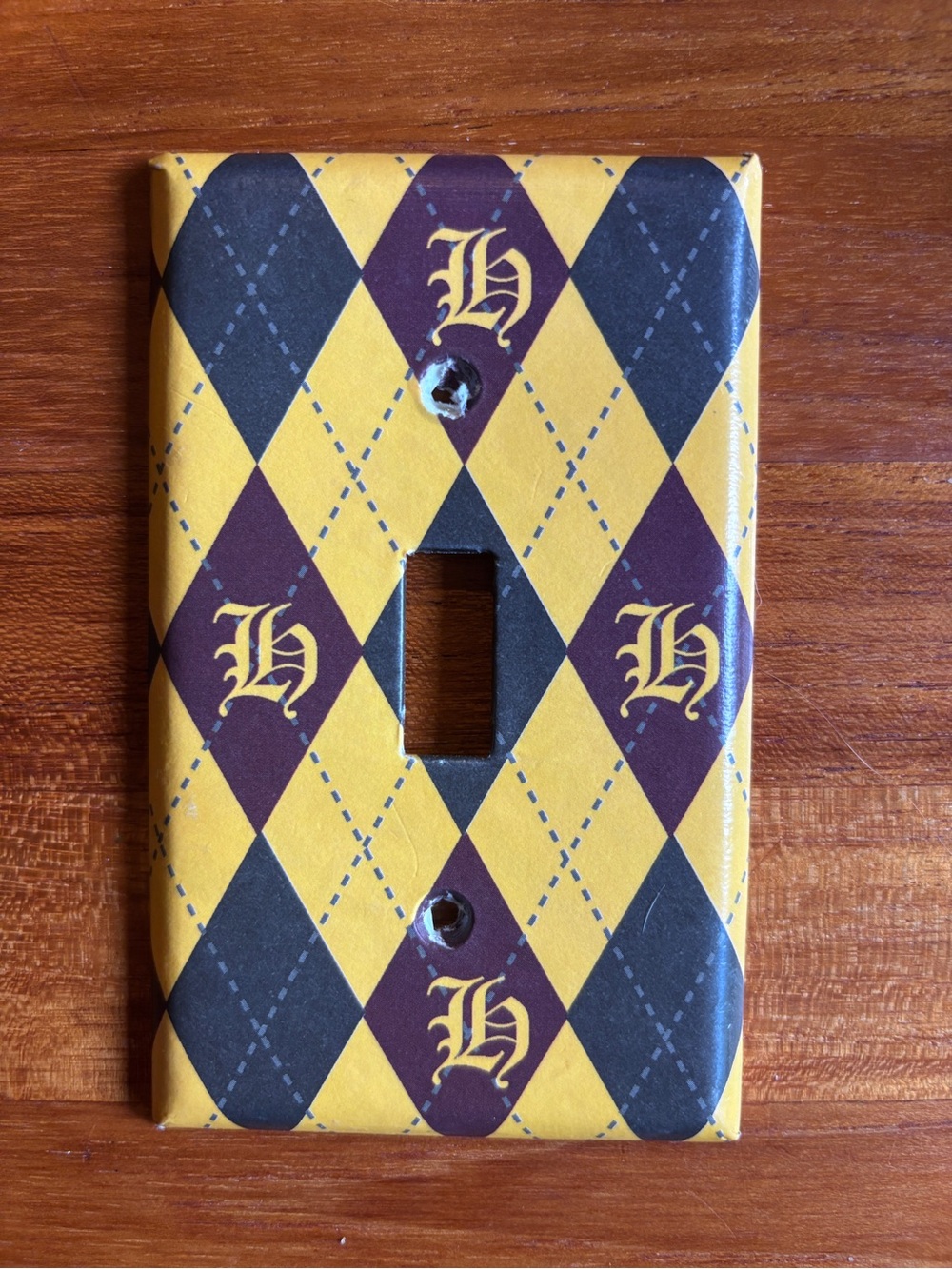 Harry Potter Hogwarts H Pattern Yellow & Maroon Argyle Switch Plate